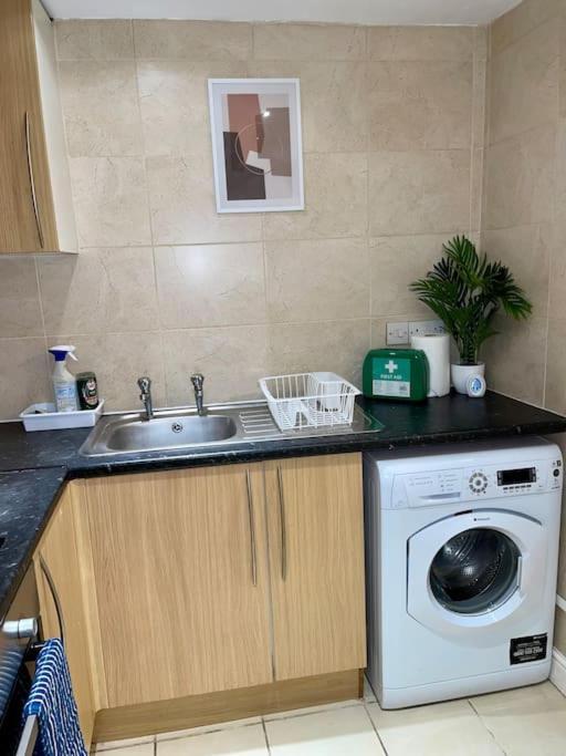 Stylish Cosy Studio Apartment Gravesend Dış mekan fotoğraf