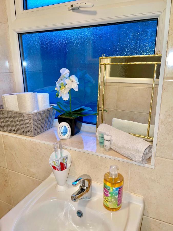 Stylish Cosy Studio Apartment Gravesend Dış mekan fotoğraf